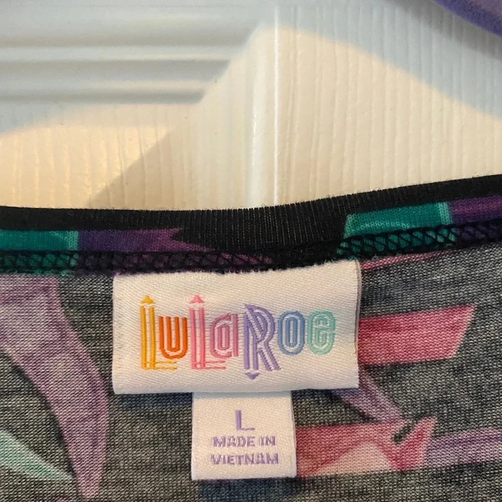 Malifacent LuLaRoe Tshirt!!! - Picture 3 of 4